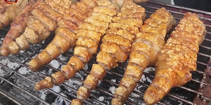 Continue grilling for approximately 40-50 minutes, gradually increasing heat. (317.639)