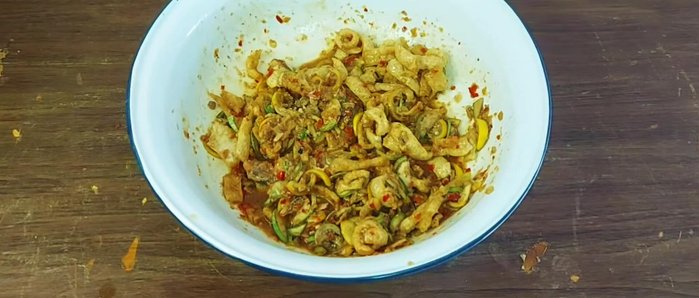 Mix everything well and add the chopped spring onions and coriander.