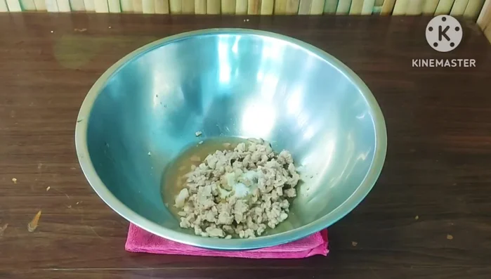 In a bowl, combine fish sauce, lime juice, chopped shallots, chilies, and spring onions. Add MSG if desired.