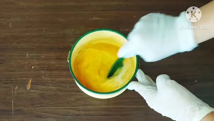 Beat eggs and mix well with the soaked glass noodles.