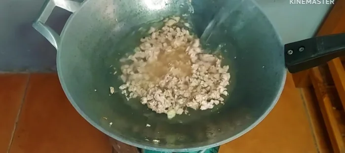 Add water to cover the ingredients, or to your desired amount. (217.12)