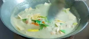 Creamy Bamboo Shoot Curry with Pork Belly: A Thai Delight