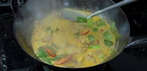 Thai Spicy Pork Curry with Eggplant: A Delicious & Easy Recipe