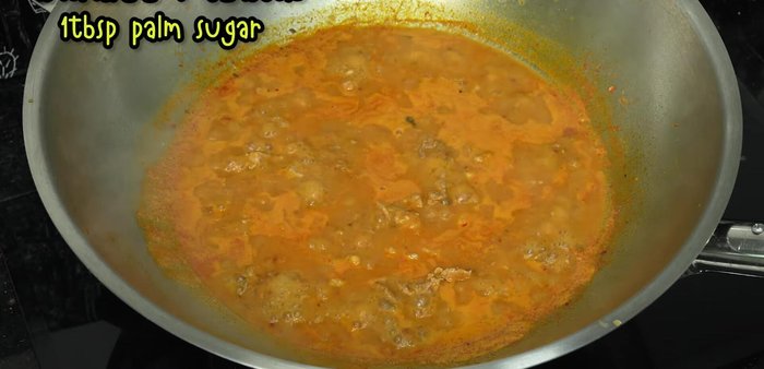 Season with palm sugar and fish sauce. Add any other desired seasonings (MSG, etc.).