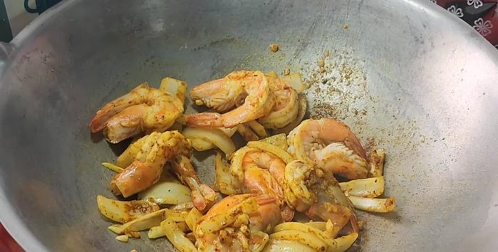 Add prepared shrimp stock (or water).
