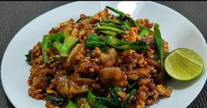 Easy Pad See Ew with Minced Pork: A Simple Thai Stir-Fry Recipe
