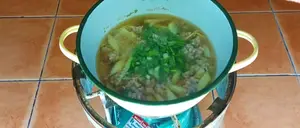 Easy Papaya and Minced Pork Soup Recipe (Thai Style)