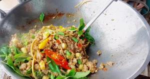 Spicy Stir-fried Minced Pork (Pad Kee Mao Moo Sap): A Delicious Thai Recipe