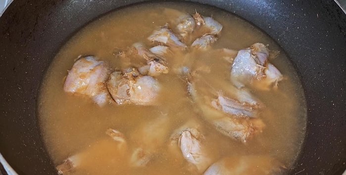 Boil fermented fish until dissolved, then strain to remove bones and retain the liquid. (40.32)