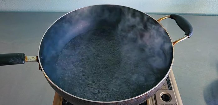 Heat the water in a pan and stir until it almost boils. Add sago pearls and stir constantly over medium heat for about 10 minutes until translucent with a cloudy center.