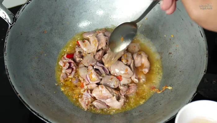 Add water (or broth) if needed to create a sauce and let it simmer to thicken. (Add water/broth)