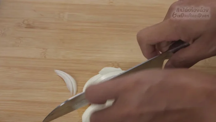 Prepare the salad ingredients: chop onions, chilies, and tomatoes. The amount can be adjusted to your taste and spice preference.
