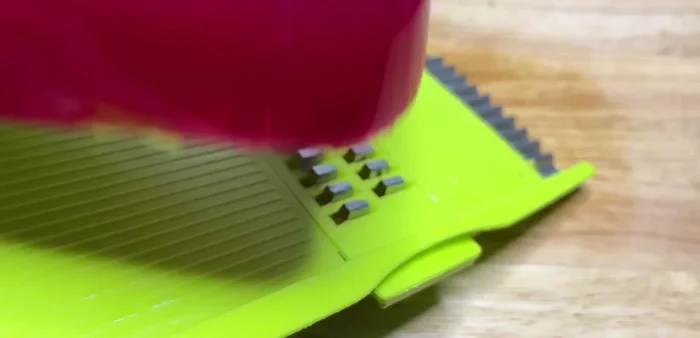 Prepare other toppings: cut jackfruit, dragon fruit, and other fruits into small pieces.