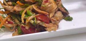 Chef Lung's Spicy Thai Chicken Salad (Yam Kai Nam Prik Pao)