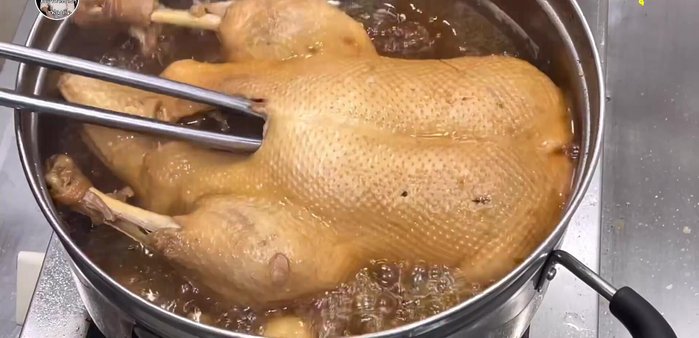 Prepare the brown sauce ingredients. (This step is implied from the video, specific instructions are missing.)