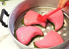 Angkak Tao: Delicious Bean-Stuffed Peach Recipe for Chinese New Year