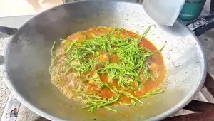 Delicious Catfish Curry with Cha-om and Eggplant