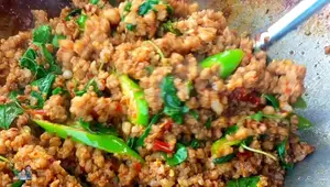 Oil-Free Stir-Fried Basil with Minced Pork: A Delicious & Easy Recipe