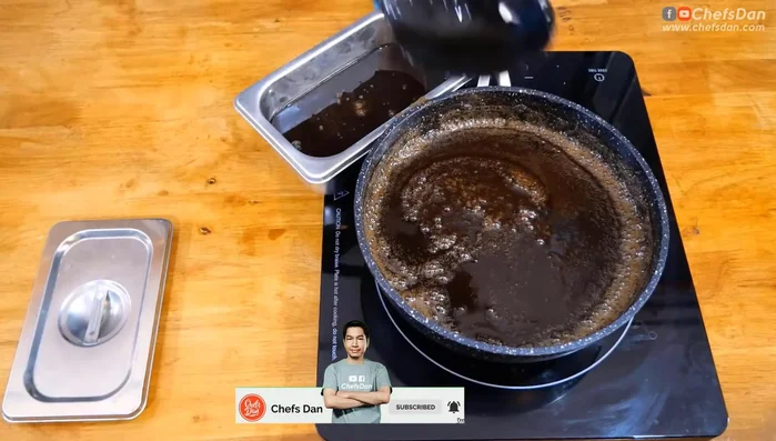 Boil the pork: Add pork to boiling water with 1 tablespoon of salt. Boil for 15-30 minutes until cooked.