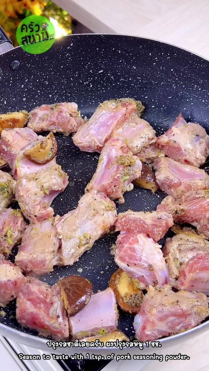Add seasonings: 1 teaspoon pork seasoning powder, 1/2 tablespoon coconut sugar, 2 tablespoons white soy sauce, 2 tablespoons green cap seasoning sauce, 2 tablespoons oyster sauce, and 2 tablespoons water.