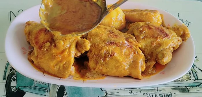Adjust water level as needed; the curry should be reduced after 30 minutes.