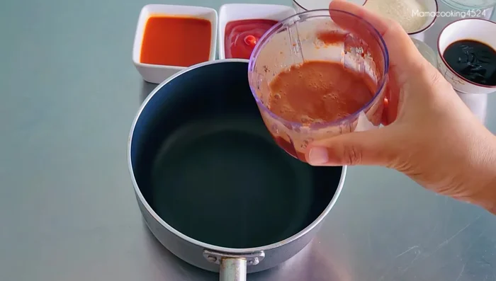 Mix in the rice flour (2 tbsp) slurry (rice flour mixed with water).