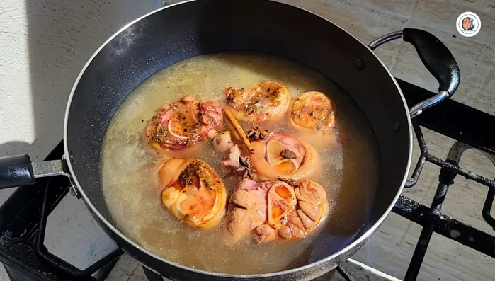 Add 2 liters of water, star anise, cinnamon, and all the seasonings (soy sauces, seasoning powder).